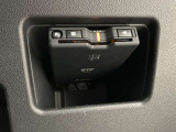 付いているクルマも増えましたが、U-Carではまだまだ付いていればラッキーなETCです。高速道路の料金をお得にするための、便利な装備です。セットアップ後、すぐに利用可能です。