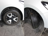 車両のデザインにマッチした純正キャップホイール☆