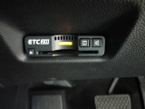 ETC付。高速道路の料金所はキャッシュレスで通過です。サービスエリア等にあるスマートインターの出入りも利用可能でとっても便利。ご納車後すぐにお使い頂けるようセットアップしてのお渡しとなります。