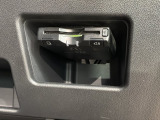 いまや快適なカーライフに欠かせないETCが付いています。
