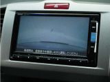 ◆バックカメラ◆リバースにするだけで映ります、後方の安全確認や、狭い駐車場での車庫入れ、雨の日や夜間など視界の悪い時に便利です!安全にバックする為には欠かせない装備です。