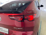リアランプ 立体的な造形としてBMWらしい個性的なリアビューを明確化しました。
