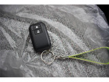 いまや必須のスマートキーも装備!施錠、解錠、エンジンスタートも身につけているだけで可能です!