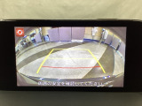 うれしいバック・サイドカメラ付!後退時の不安感によるストレスから開放してくれます。
