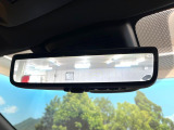 【デジタルインナーミラー】後席の大きな荷物や同乗者で後方が確認しづらい時でも安心!カメラが撮影した車両後方の映像をルームミラー内に表示。クリアな視界で状況の確認が可能です!