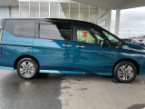 ドアバイザー付の車両です