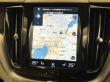 【9インチタッチスクリーン純正HDDナビ】「Apple Car Play」「Android Auto」対応のボルボ先進ナビゲーション「SENSUS」。最新地図データへ無料更新してお渡しします。