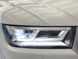 ●LEDハイビームが多数独立で存在し、ハイビーム時に対向車や前方を走る車の部分をロービームに切り替えが可能!!シーケンシャルウインカーも装備!!