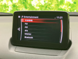 様々な音源に対応し、高音質で音楽を楽しめます。お好みの音楽を車内で快適に堪能してください。