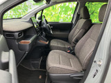 運転しやすいように配置された操作系。直感的に操作できるので、運転に集中できます。