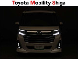 フロントフォグランプ装着車です。車両周辺も明るく見やすく照らしますので夜間走行も快適です。