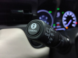 【全周囲カメラシステム】運転席から見えにくい後方などをナビ画面で確認でき運転を支援するシステムです。