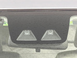 【スマートアシスト】走行中に前方の車両等を認識し、衝突しそうな時は警報とブレーキで衝突回避と被害軽減をアシスト。より安全にドライブをお楽しみいただけます。