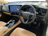 分かりやすく操作しやすい運転席まわりです☆
