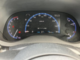 視認性の高いメーター類で、運転に必要な情報を確実にとらえられます。デジタル表示で、多様な情報をわかりやすく表示しています。