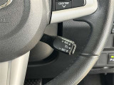 【クルーズコントロール】こちらを操作いただくことで、車は一定速度を維持したまま走行し続けます ブレーキ操作やスイッチを切ることで通常走行に戻ります