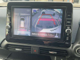 [アラウンドビューモニター]車両を上から見たようなカメラで周りの障害物などが一目瞭然!駐車が苦手な方でも、らくらく駐車♪