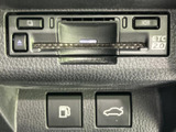 ETC車載器搭載で、高速道路の料金所をスムーズに通過できます。スマートインターチェンジにも対応。快適なドライブをサポートします。