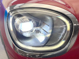 ●LEDヘッドライト:夜間走行時も良好な視界を確保し安心して運転できる高輝度LEDヘッドライトを装備!点灯速度が早く、消費電力も抑えられています。