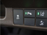 ◆パーキングセンサーシステム◆車庫入れの時などに近くに障害物がある場合、障害物までの距離を音で知らせてくれます。