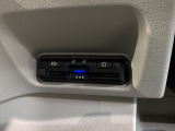 いまや快適なカーライフに欠かせないETCが付いています。
