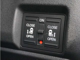 ◆両側電動スライドドア◆狭い駐車場でも乗り降りが楽々♪お子様が隣の車にドアを当ててしまう心配もございません!小さなお子様連れの方もこれで安心。