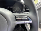 MRCC(マツダレーダークルーズコントロール)は先行車との車間を維持しながら追従走行を行い、長距離でのドライバー負担を軽減させてくれます