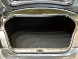 積み下ろしのしやすいデッキにはたっぷりと荷物を積み込んでいただけます。遊びから仕事まで、様々なシーンで頼れます♪
