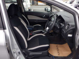 清潔で広々した座席です!是非、現車を見て体感してみてください。