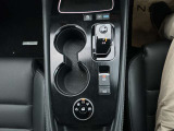 e-POWER車特有の、軽い操作感なシフトレバー。