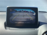 バックカメラがあるので駐車時の後退で安全確認ができが安心ですね!