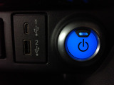 便利な充電用USBジャックも付いています。