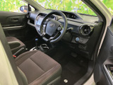 運転席からの視界は良好で、操作性にも優れています。ゆったりとした空間で、快適なドライブをお楽しみいただけます。日常使いに最適です。