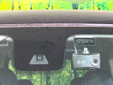 【三菱e-Assist】走行中に前方の車両等を認識し、衝突しそうな時は警報とブレーキで衝突回避と被害軽減をアシスト。より安全にドライブをお楽しみいただけます。