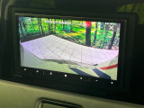 【バックカメラ】駐車時に後方がリアルタイム映像で確認できます。大型商業施設や立体駐車場での駐車時や、夜間のバック時に大活躍!運転スキルに関わらず、今や必須となった装備のひとつです!