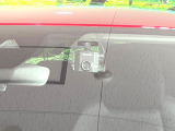 【ドライブレコーダー】ドライブレコーダー装備!走行中はもちろん、あおり運転や事故に遭遇した際、映像で記録し、万一のリスクに備えます。※記録用SDカードはお客様ご自身でご準備いただく必要があります。