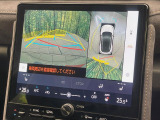 【パノラミックビューモニター】専用のカメラにより、上から見下ろしたような視点で360度クルマの周囲を確認することができます☆死角部分も確認しやすく、狭い場所での切り返しや駐車もスムーズに行えます。