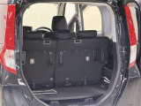 荷室はシートアレンジを行うことで広い荷室にすることが可能です 様々なシーンで活躍できますね