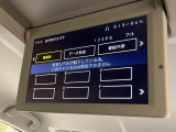 【フリップダウンモニター】大画面モニターで後席でもエンタメをお楽しみいただけます。小さなお子様にも大人気の装備です♪