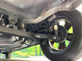 お車を安心してお乗りいただく為には、足回りの定期点検が欠かせません。サービスサポート(有償保証)では無料点検もご提供しており、安心のカーライフをお過ごしいただけるサポート体制が整っています。
