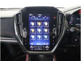 11.6インチの縦型ディスプレイに、ナビゲーション機能をはじめ、エンターテインメント、車両情報、エアコン操作、各種設定などを集約。タブレットのような感覚で、直感的に操作できます。