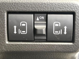 【両側パワースライドドア】スマートキーや運転席のスイッチで後席両側スライドドアの開閉が可能♪電動だから力を入れてドアを開ける必要が無く、小さなお子様でも簡単に開け閉めでき快適です♪