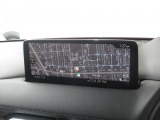 マツダコネクトの10.25インチワイドセンターディスプレイです。『Android Auto』『Apple CarPlay』や独自のコネクテッドサービスに対応したインターフェイスシステムです。