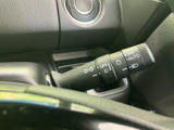 操作しやすい位置に配置されたウインカーレバー。スムーズな車線変更をサポートします。