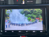 停車中にテレビやビデオを楽しめる機能です。休憩時間などに、リラックスした時間を過ごせます。長距離ドライブのお供に最適です。