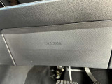 膝を守るエアバックです