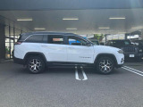 台形のフェンダーアーチはJEEPの特徴になります。