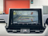 ガイドライン表示で駐車をサポートするバックカメラを搭載。駐車時も安心です。