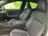 ドライバー視点からの眺めも良好。操作しやすい配置で、集中して運転に臨めます。快適な運転環境が、毎日の通勤をサポートします。