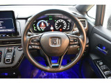 とても握りやすいステアリング!運転手の気持ちがそのまま伝わるかのような反応をしてくれます!!小物入れや各ボタンの配置にこだわり、とても使いやすいです!視認性も良いのでロングドライブもお任せ下さい!
